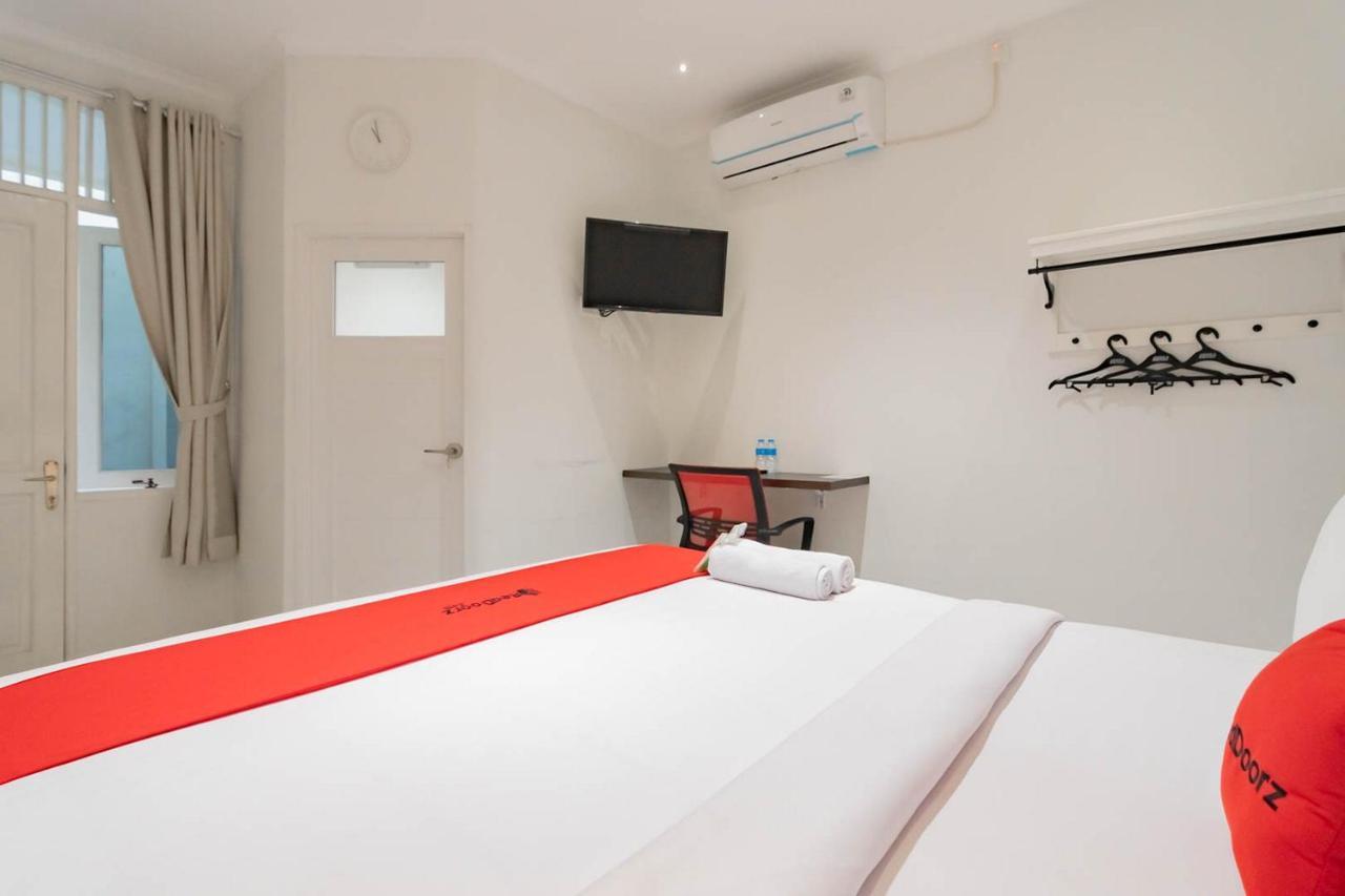 Reddoorz Plus @ Pakuan Residence Tajur โบกอร์ ภายนอก รูปภาพ