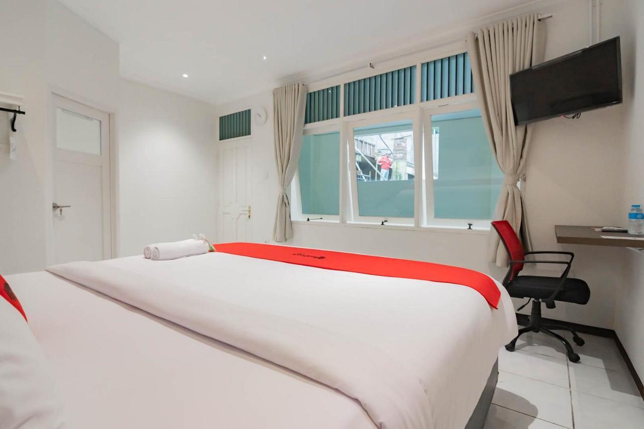 Reddoorz Plus @ Pakuan Residence Tajur โบกอร์ ภายนอก รูปภาพ